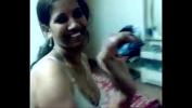 Video sex hot Desi randi in bra trying to hide her face while the client tries to make the video high speed - xTeenPorn.Net