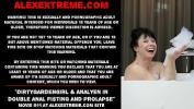 Video porn Dirtygardengirl amp AnalYen in double anal fisting and prolapse of free